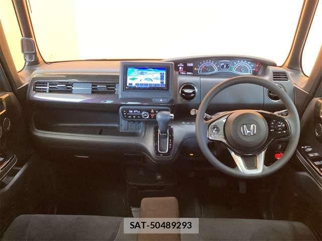 Honda N BOX CUSTOM 2020-05 8367577-1
