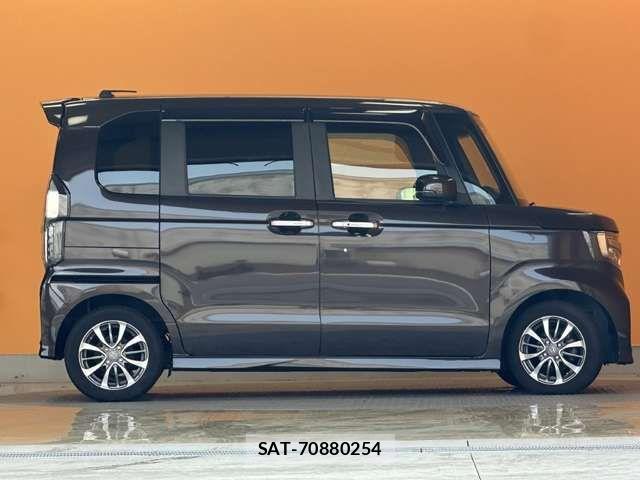 Honda N BOX CUSTOM 2021-08 8367598-9