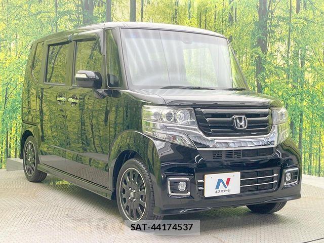 Honda N BOX CUSTOM 2017-03 8367632-15