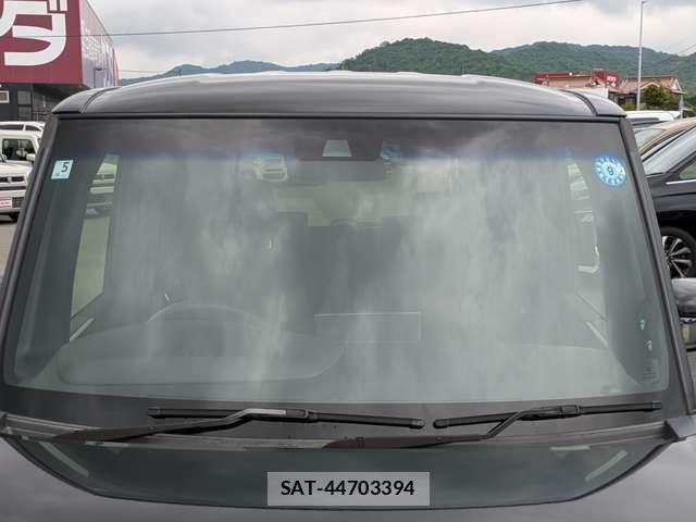 Honda N BOX CUSTOM 2019-05 8367617-14