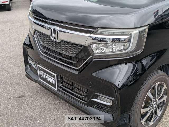 Honda N BOX CUSTOM 2019-05 8367617-16