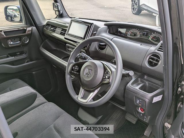 Honda N BOX CUSTOM 2019-05 8367617-7