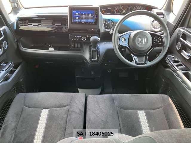 Honda N BOX CUSTOM 2021-10 8371942-1