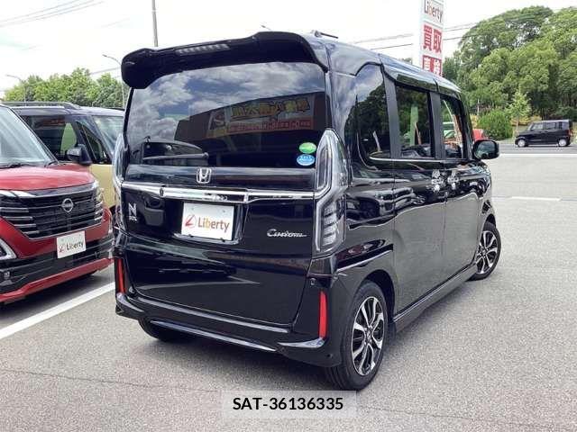 Honda N BOX CUSTOM 2017-12 8371946-16