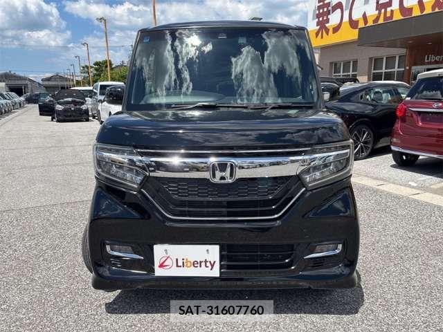 Honda N BOX CUSTOM 2019-01 8371948-15