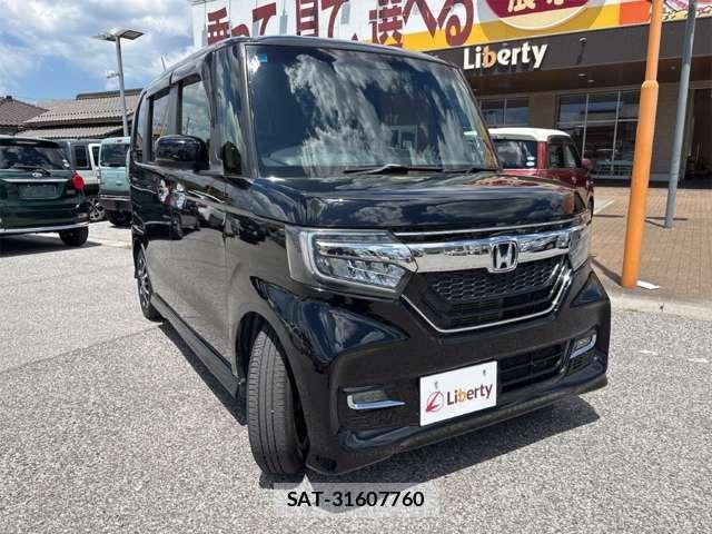 Honda N BOX CUSTOM 2019-01 8371948-16