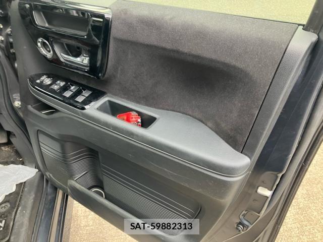 Honda N BOX CUSTOM 2022-02 8371947-9