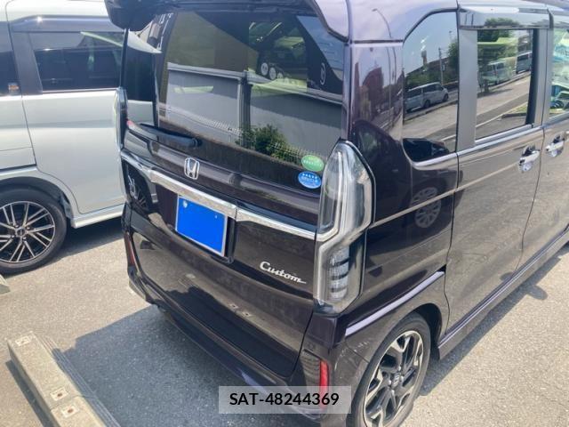 Honda N BOX CUSTOM 2019-10 8371952-2
