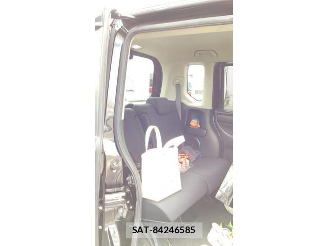 Honda N BOX CUSTOM 2015-03 8371958-13
