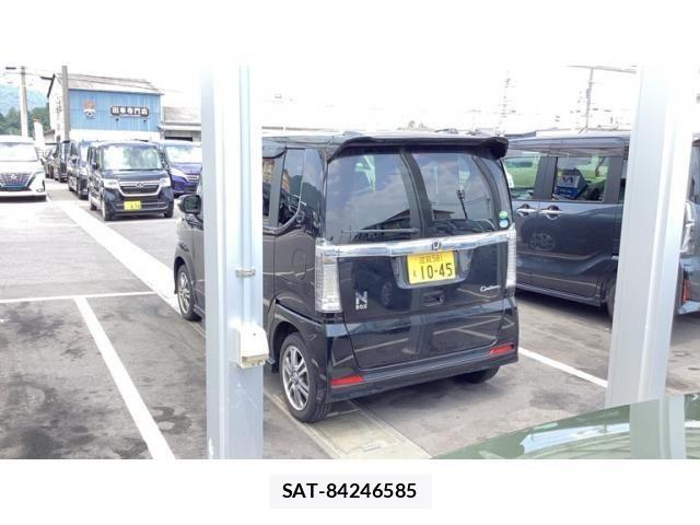Honda N BOX CUSTOM 2015-03 8371958-1