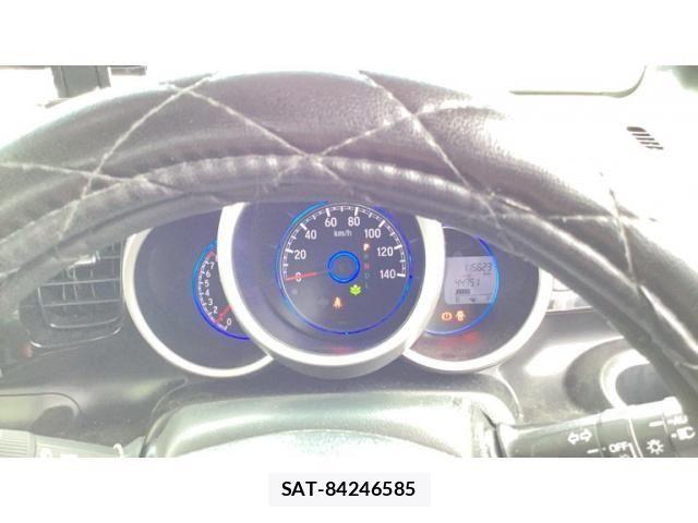 Honda N BOX CUSTOM 2015-03 8371958-2