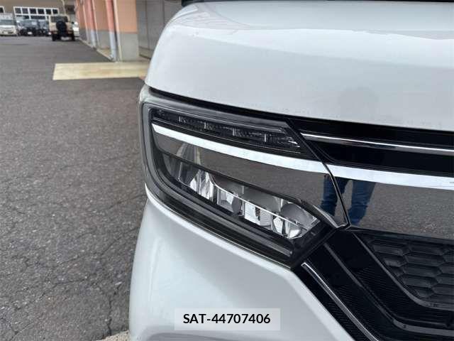 Honda N BOX CUSTOM 2019-10 8371939-14