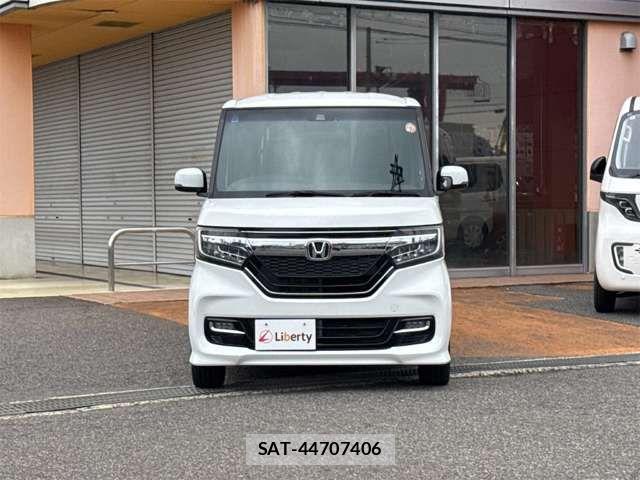 Honda N BOX CUSTOM 2019-10 8371939-16