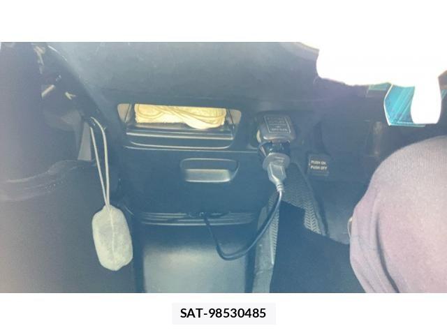 Honda N BOX CUSTOM 2012-02 8371962-18