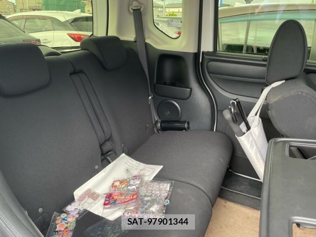 Honda N BOX CUSTOM 2016-02 8371957-13