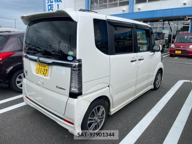 Honda N BOX CUSTOM 2016-02 8371957-2
