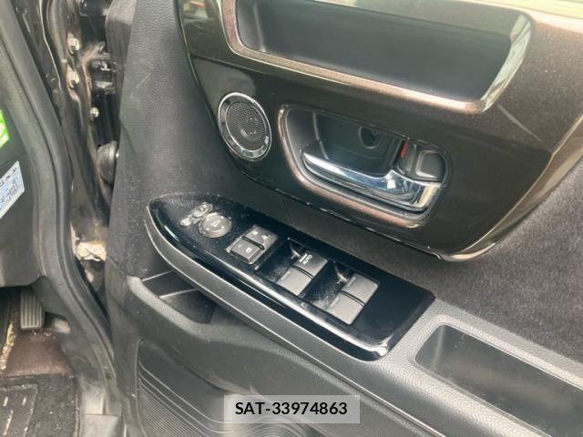 Honda N BOX CUSTOM 2018-01 8371953-12