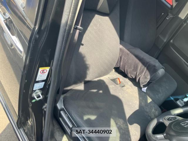 Honda N BOX CUSTOM 2014-02 8413967-11