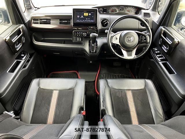 Honda N BOX CUSTOM 2018-03 8413936-1