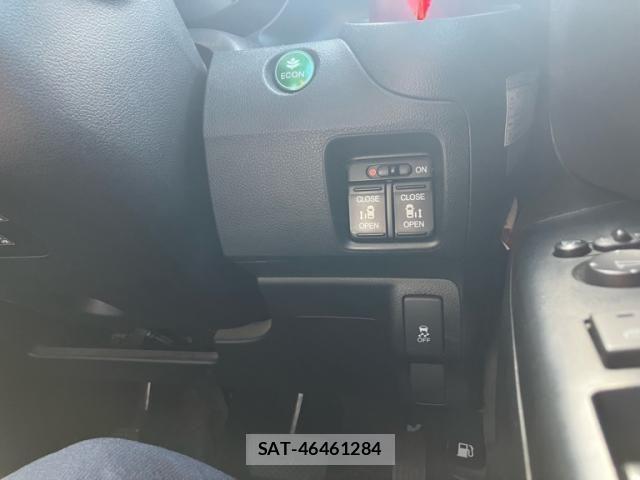Honda N BOX CUSTOM 2013-08 8413952-25