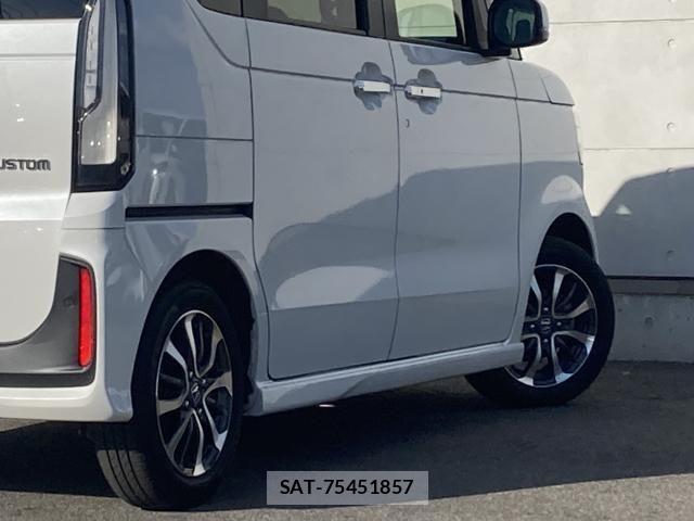 Honda N BOX CUSTOM 2024-02 8413926-16