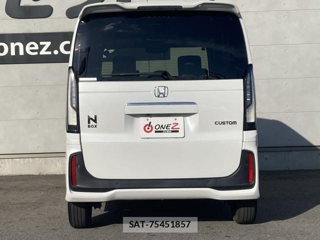 Honda N BOX CUSTOM 2024-02 8413926-17