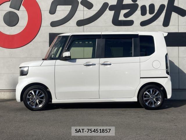 Honda N BOX CUSTOM 2024-02 8413926-18