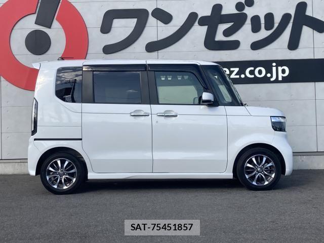 Honda N BOX CUSTOM 2024-02 8413926-19