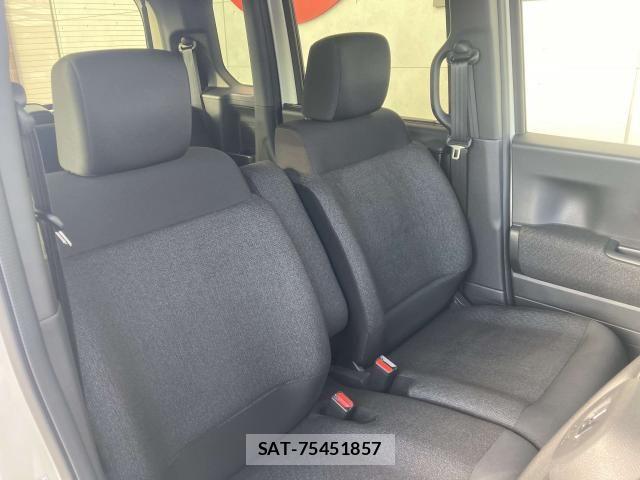 Honda N BOX CUSTOM 2024-02 8413926-21