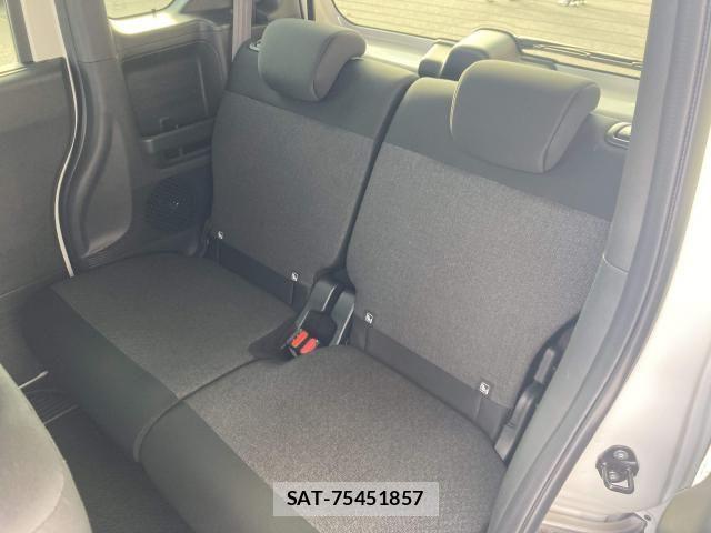 Honda N BOX CUSTOM 2024-02 8413926-25