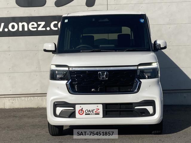 Honda N BOX CUSTOM 2024-02 8413926-7