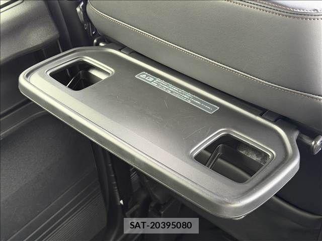 Honda N BOX CUSTOM 2024-08 8413925-15