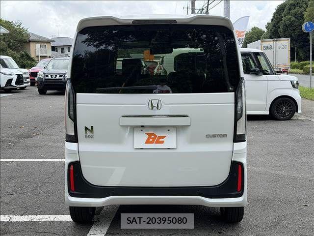 Honda N BOX CUSTOM 2024-08 8413925-22