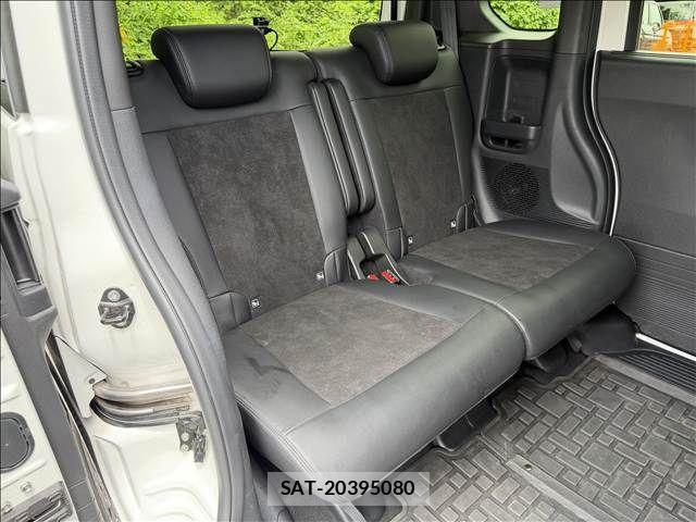 Honda N BOX CUSTOM 2024-08 8413925-25