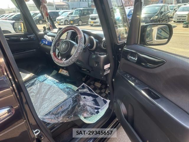 Honda N BOX CUSTOM 2014-03 8413966-13