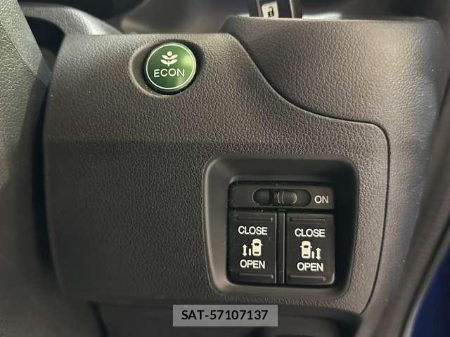 Honda N BOX CUSTOM 2017-06 8413944-13