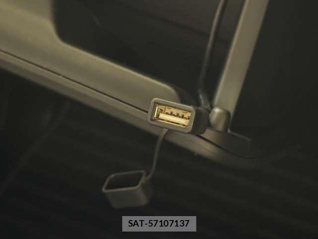 Honda N BOX CUSTOM 2017-06 8413944-26
