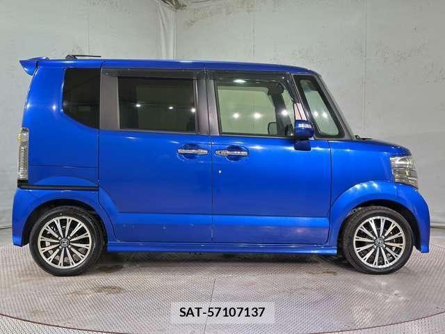 Honda N BOX CUSTOM 2017-06 8413944-3