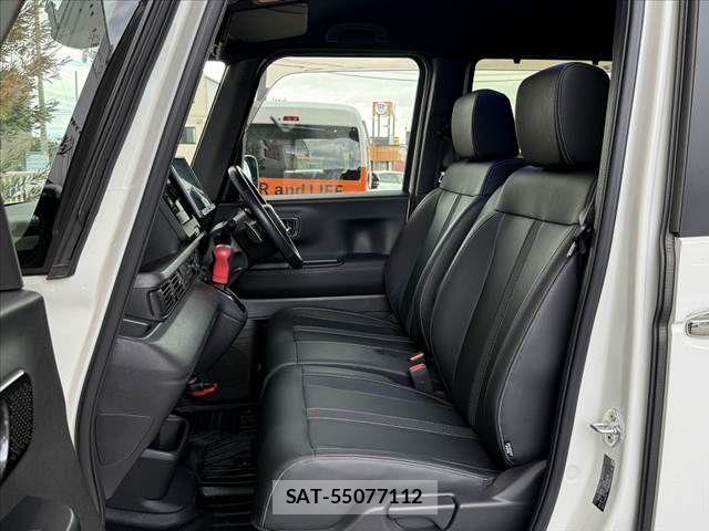Honda N BOX CUSTOM 2024-05 8413923-16
