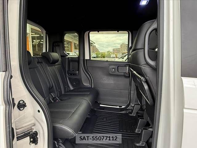 Honda N BOX CUSTOM 2024-05 8413923-17