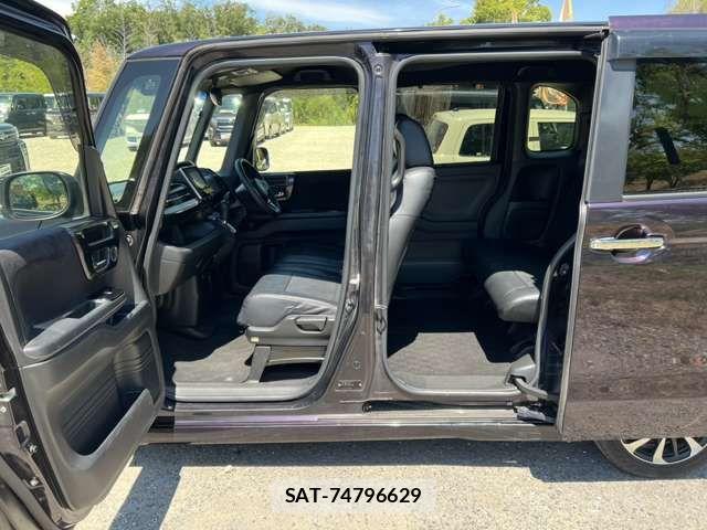 Honda N BOX CUSTOM 2019-03 8413948-6