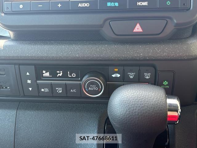 Honda N BOX CUSTOM 2025-09 8413922-22