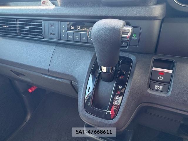 Honda N BOX CUSTOM 2025-09 8413922-24