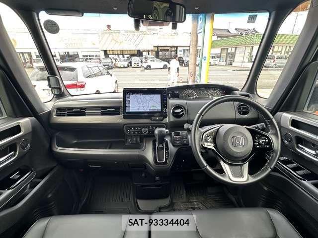 Honda N BOX CUSTOM 2022-04 8413914-6
