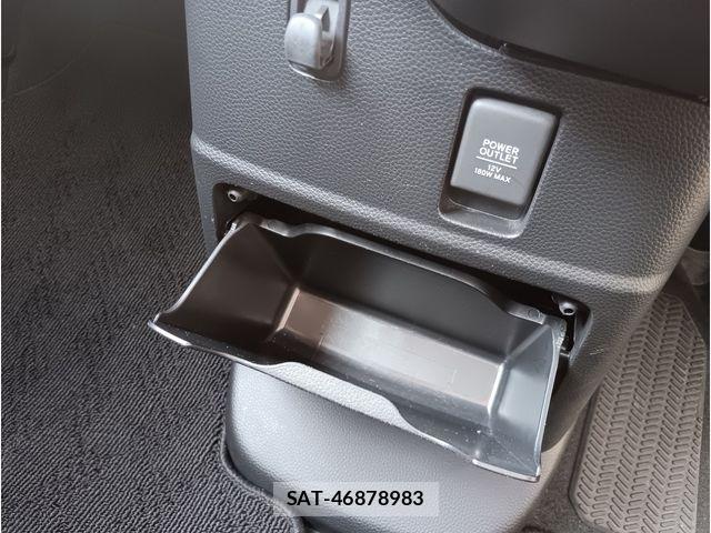 Honda N BOX CUSTOM 2023-04 8413934-9