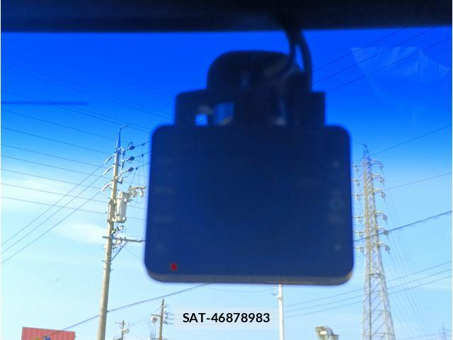 Honda N BOX CUSTOM 2023-04 8413934-23