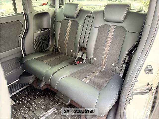 Honda N BOX CUSTOM 2018-04 8413950-9