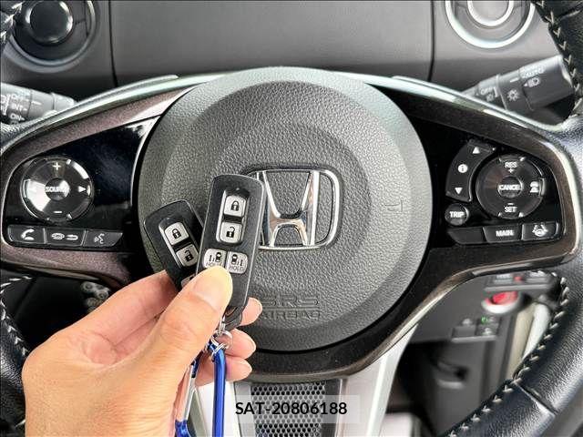 Honda N BOX CUSTOM 2018-04 8413950-17