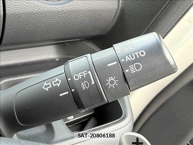 Honda N BOX CUSTOM 2018-04 8413950-26