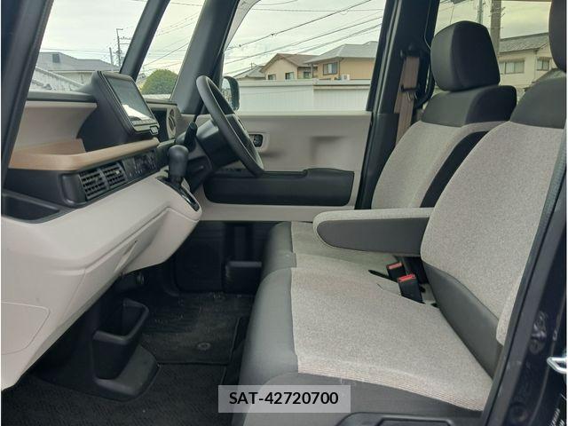 Honda N BOX CUSTOM 2024-05 8438546-9